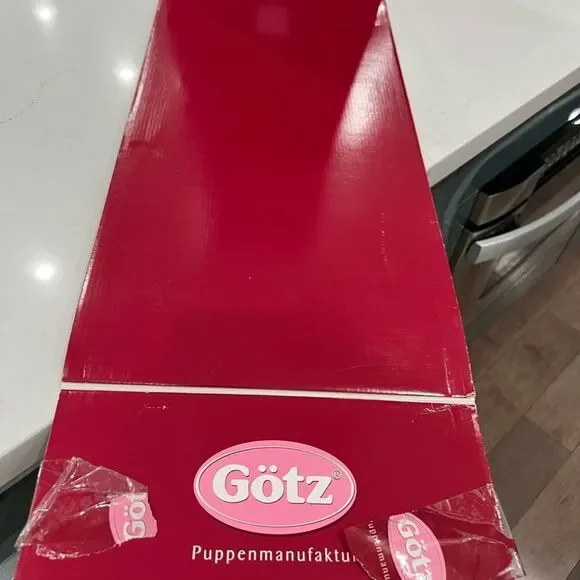 VINTAGE GOTZ German Noelle Doll In Box *Rare only 1,500 made LIMITED EDITION - Picture 4 of 16